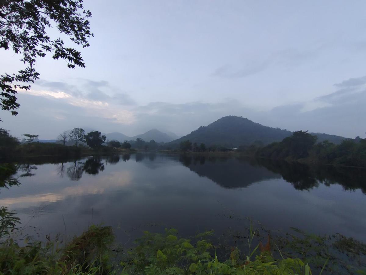 Royal Mountain Hut Hotel Ratchaburi Екстериор снимка