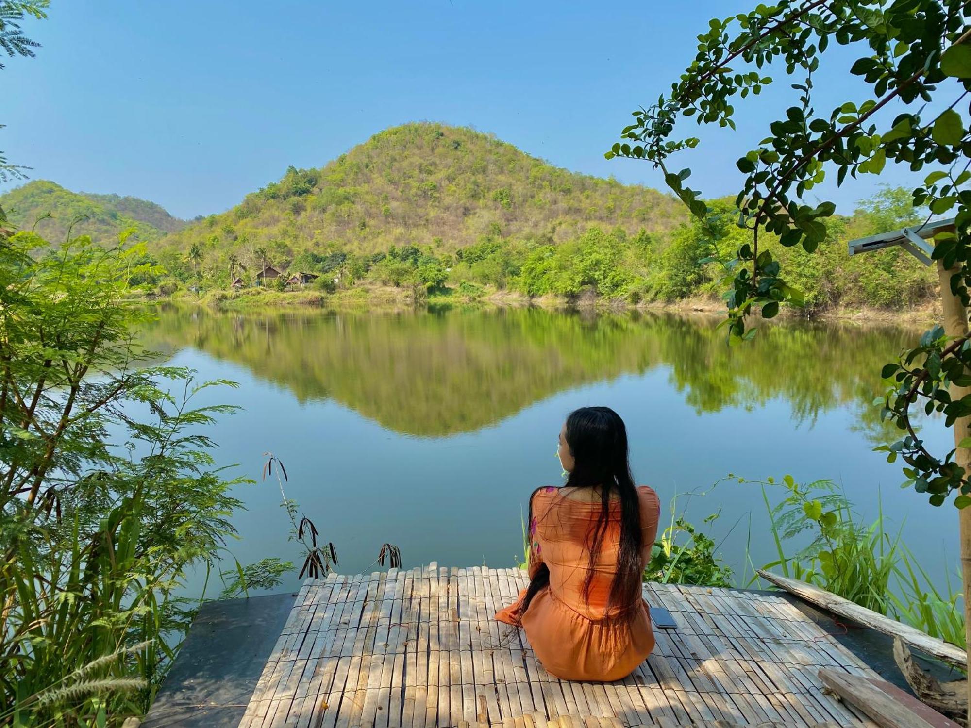 Royal Mountain Hut Hotel Ratchaburi Екстериор снимка