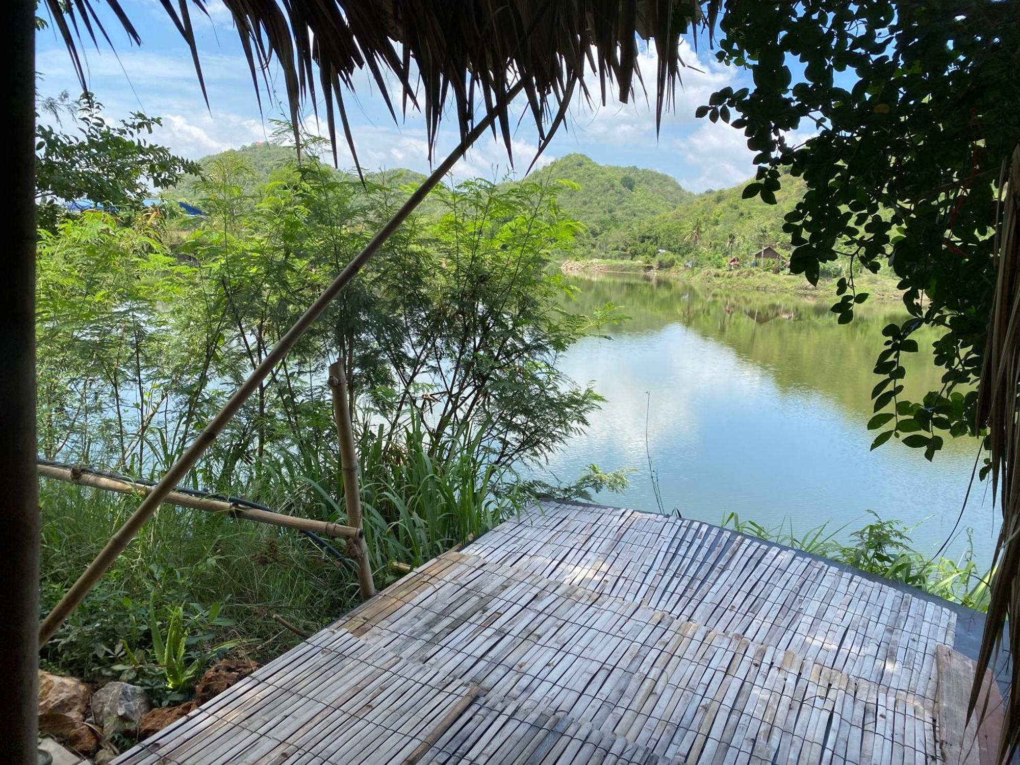 Royal Mountain Hut Hotel Ratchaburi Екстериор снимка