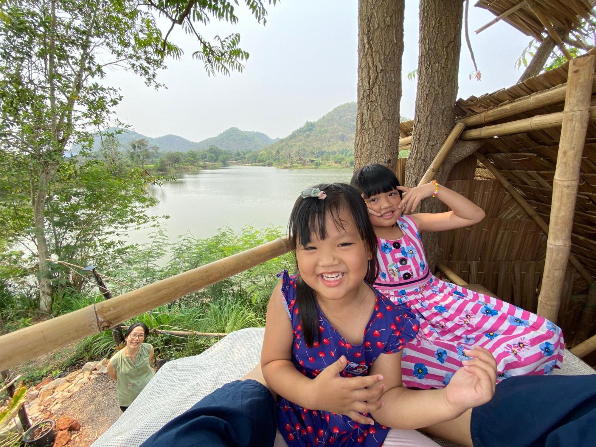 Royal Mountain Hut Hotel Ratchaburi Екстериор снимка