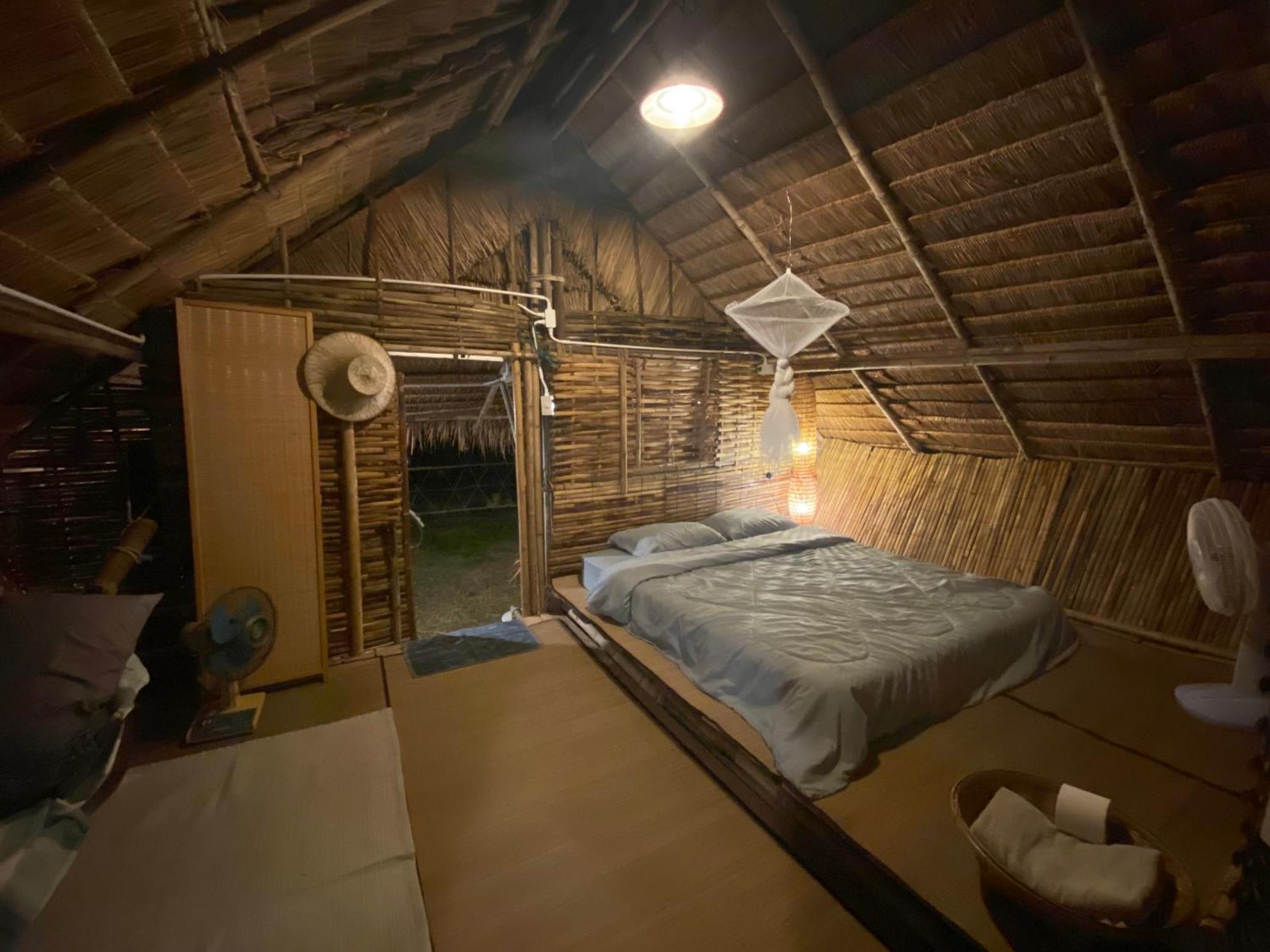 Royal Mountain Hut Hotel Ratchaburi Екстериор снимка