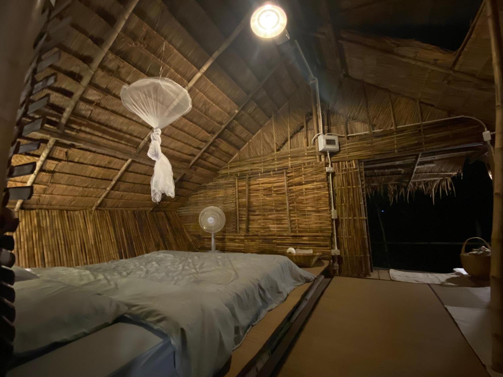 Royal Mountain Hut Hotel Ratchaburi Екстериор снимка