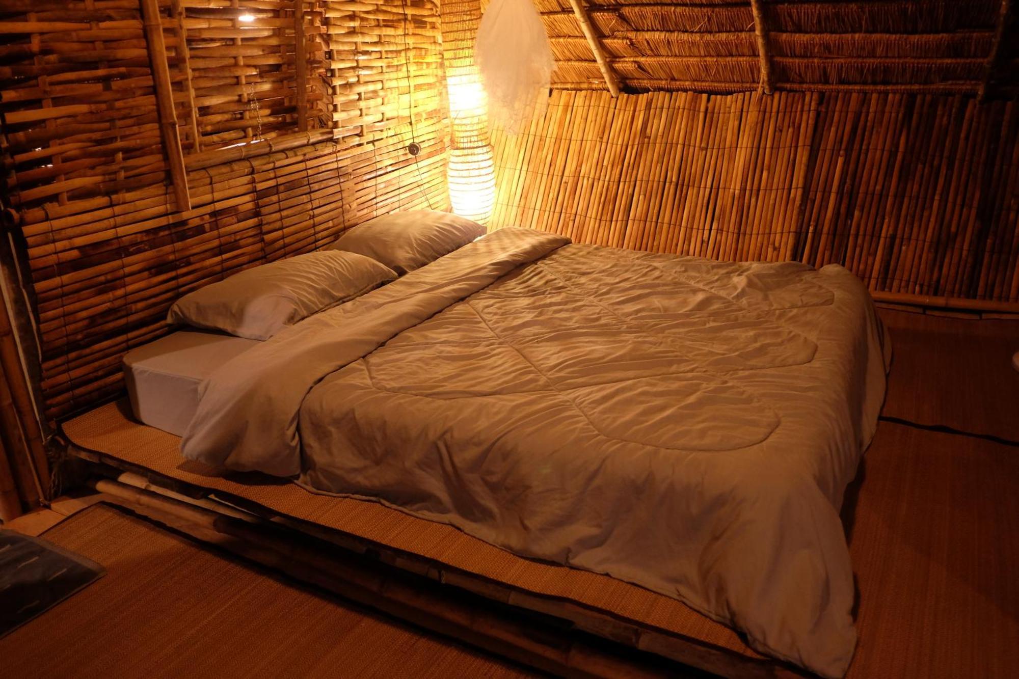 Royal Mountain Hut Hotel Ratchaburi Екстериор снимка