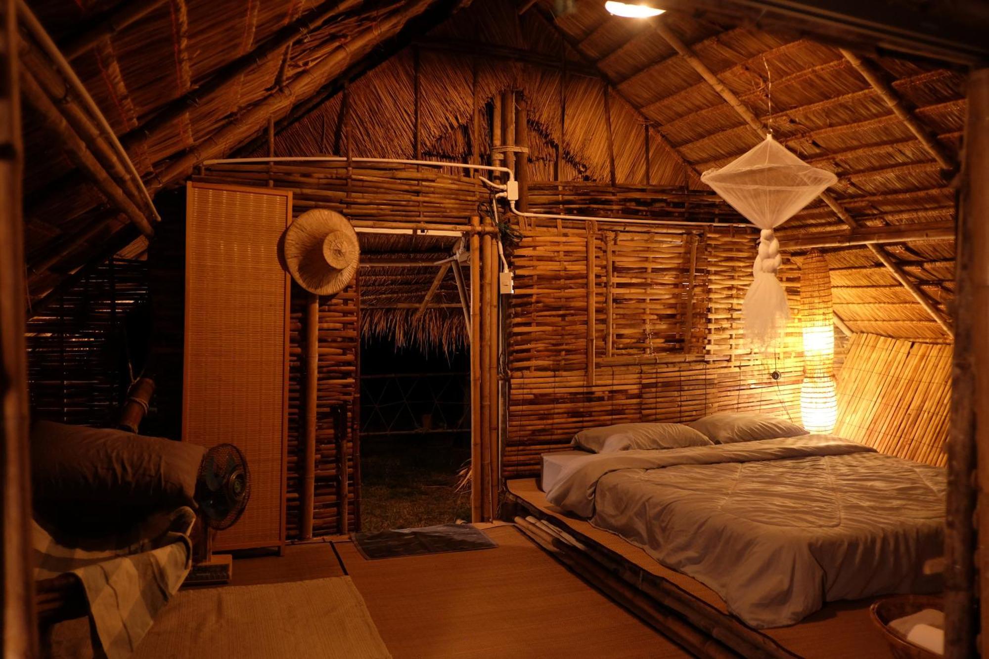 Royal Mountain Hut Hotel Ratchaburi Екстериор снимка