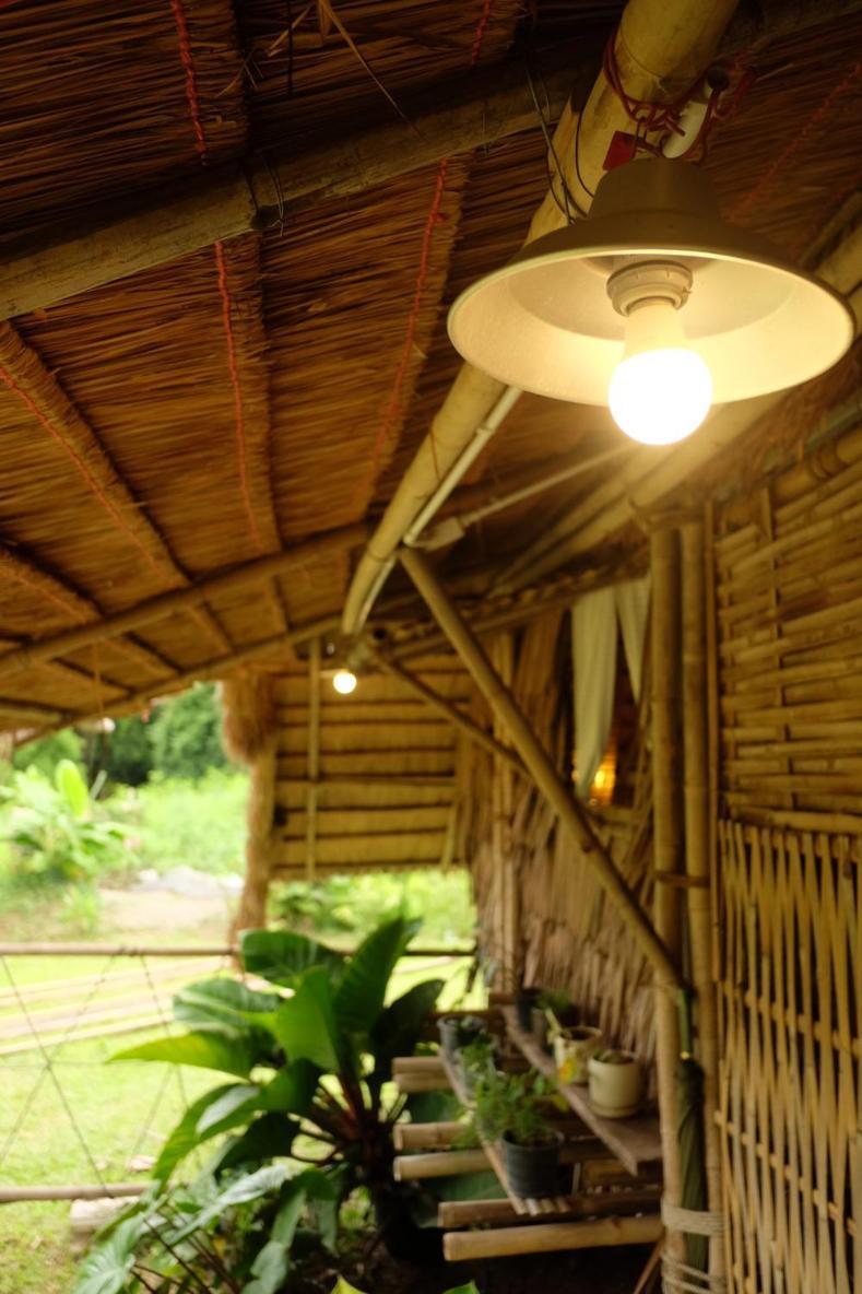 Royal Mountain Hut Hotel Ratchaburi Стая снимка