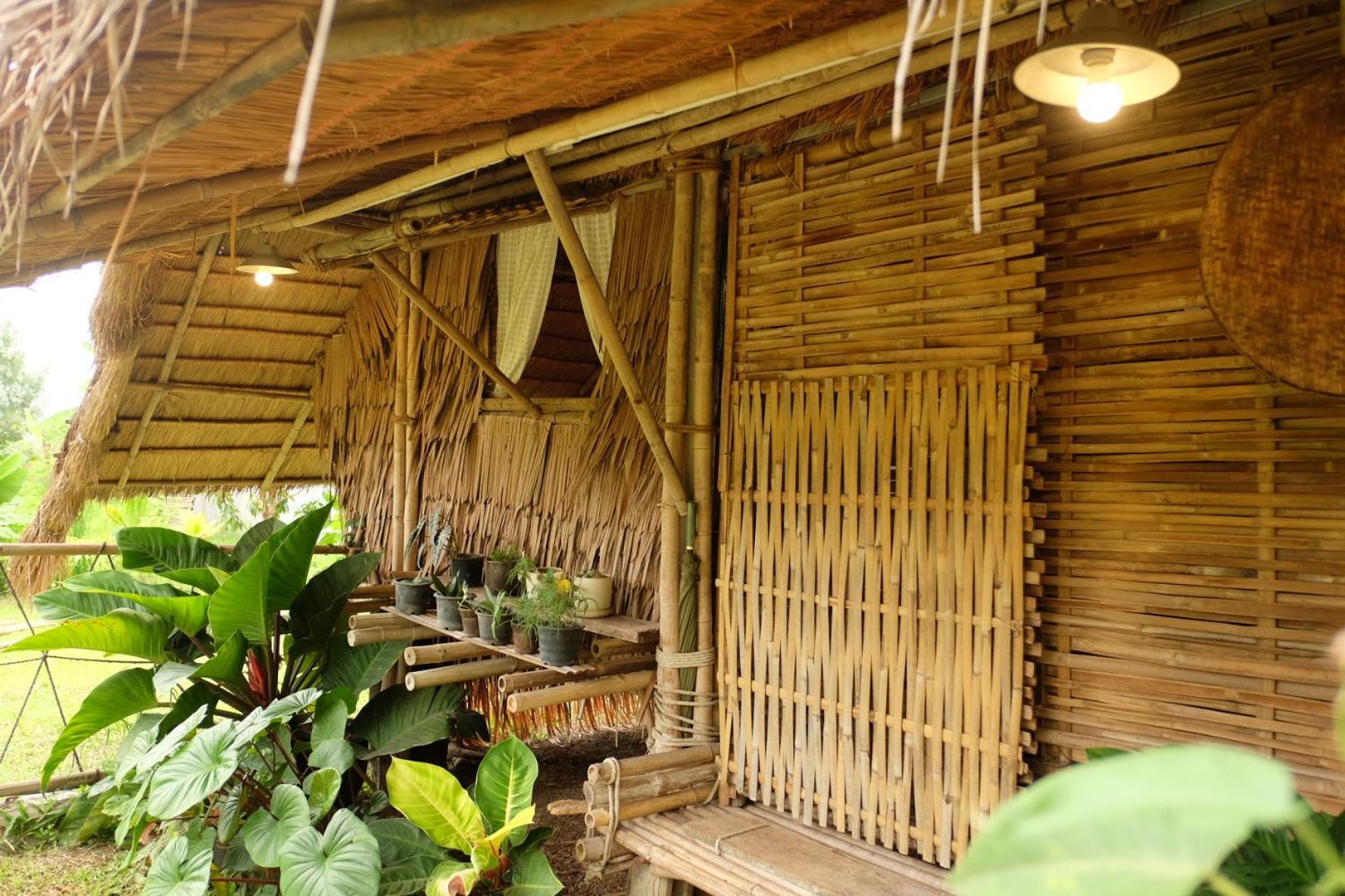 Royal Mountain Hut Hotel Ratchaburi Стая снимка